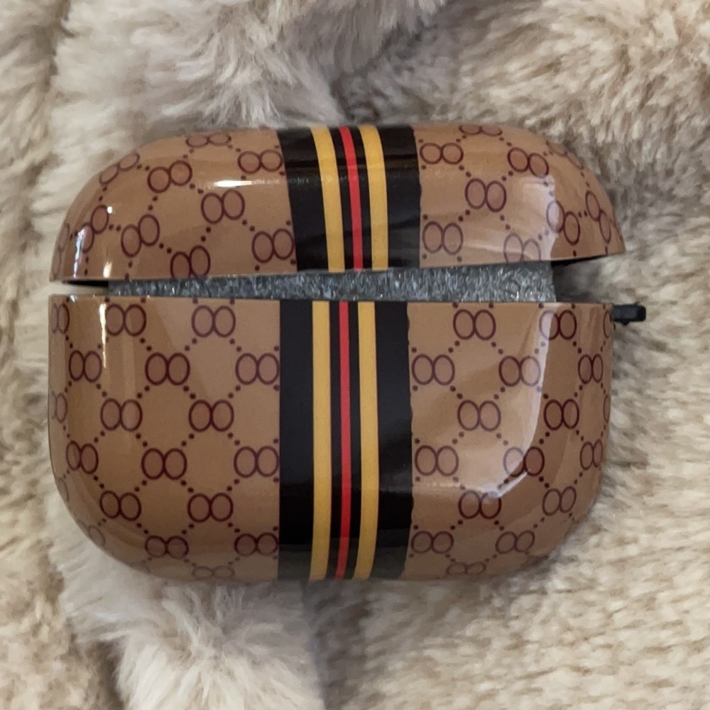 New design AirPod pro case - Picture 3 of 4